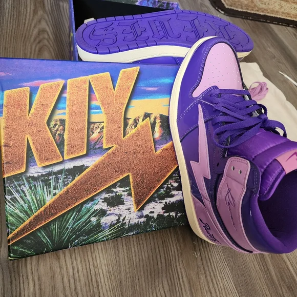 Men's sneakers
